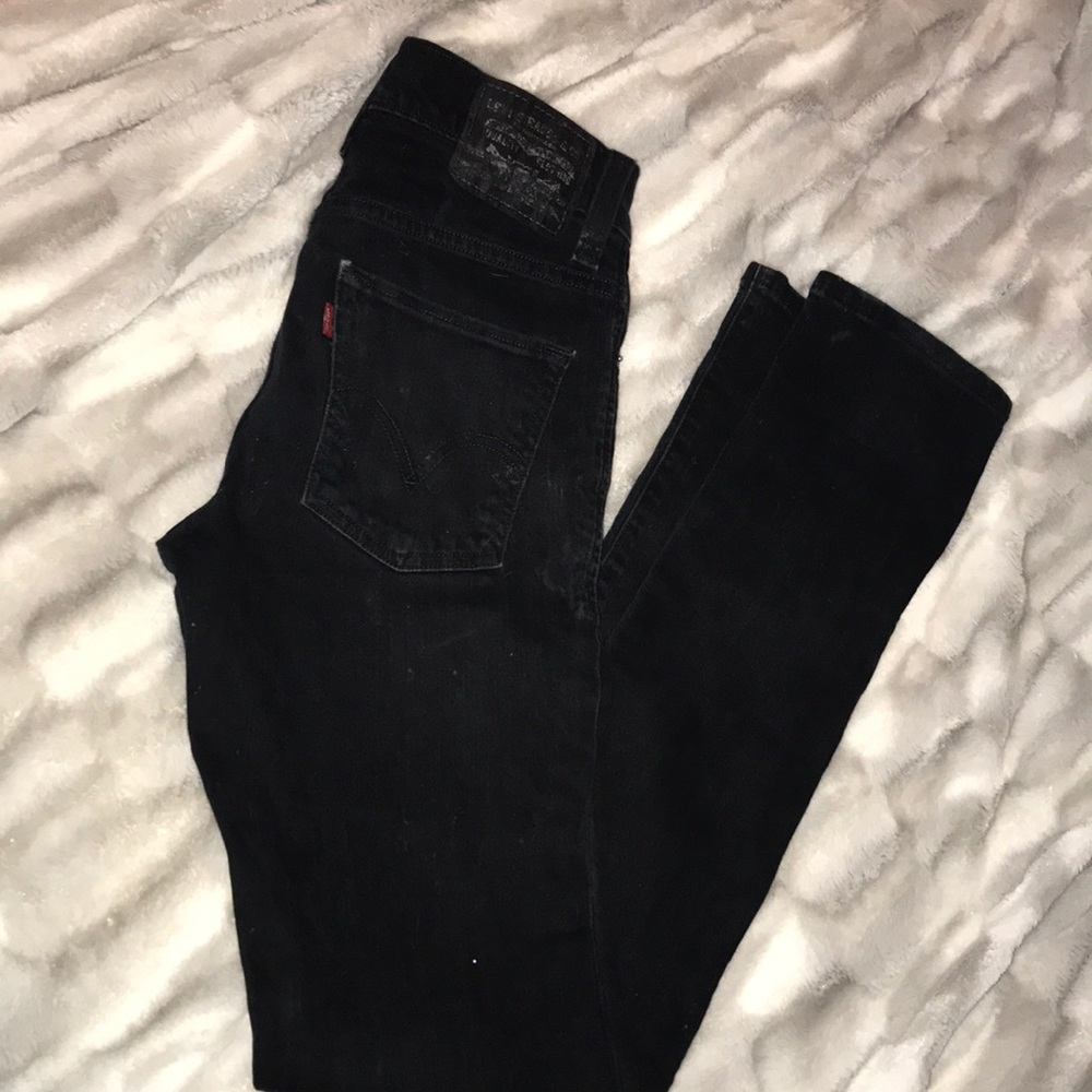 Levi’s 501 28x32 Women’s